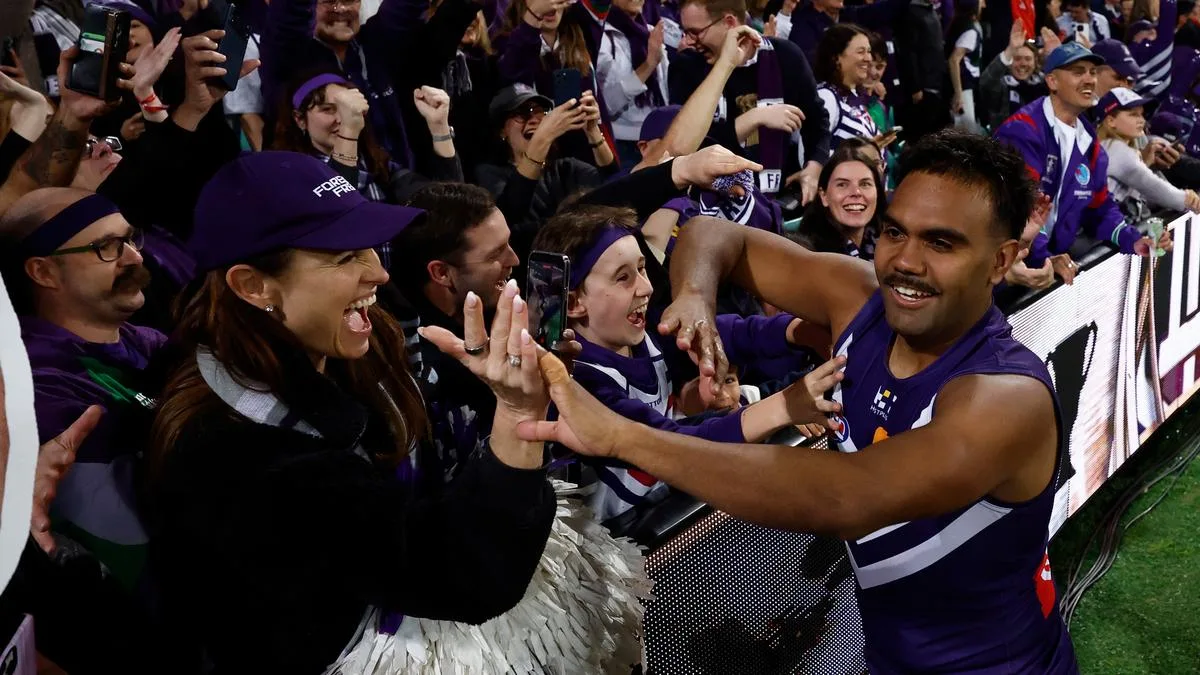 AFL grand final: Qantas and Virgin add 24 extra flights between Perth and Melbourne after Dockers’ prelim win