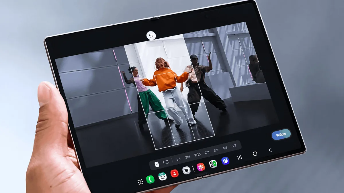 How to use Samsung's new My FanCam feature to make yourself the main character in your videos