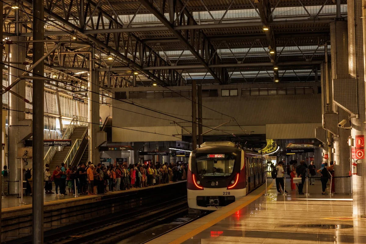 Justiça da Bahia derruba liminar e institui vagão exclusivo para mulheres no metrô de Salvador