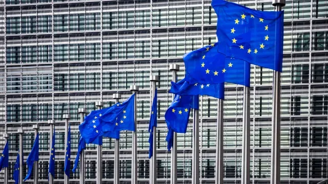 Confiança dos consumidores recua em setembro na zona euro e na UE