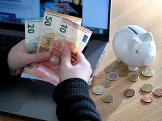 Vous louez une chambre de votre résidence principale ? Voici le loyer à ne pas dépasser pour échapper à l’impôt en 2026