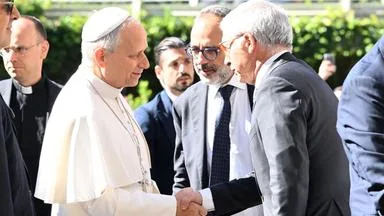 Papst Leo XIV. für Lungen-OP in Klinik