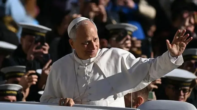 León XIV y Francisco: diferentes, pero con una historia en común