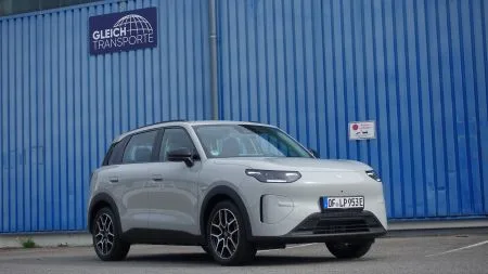 heise+ | Leapmotor B03X im Test: Kompaktes Platzwunder mit Eingewöhnungsbedarf