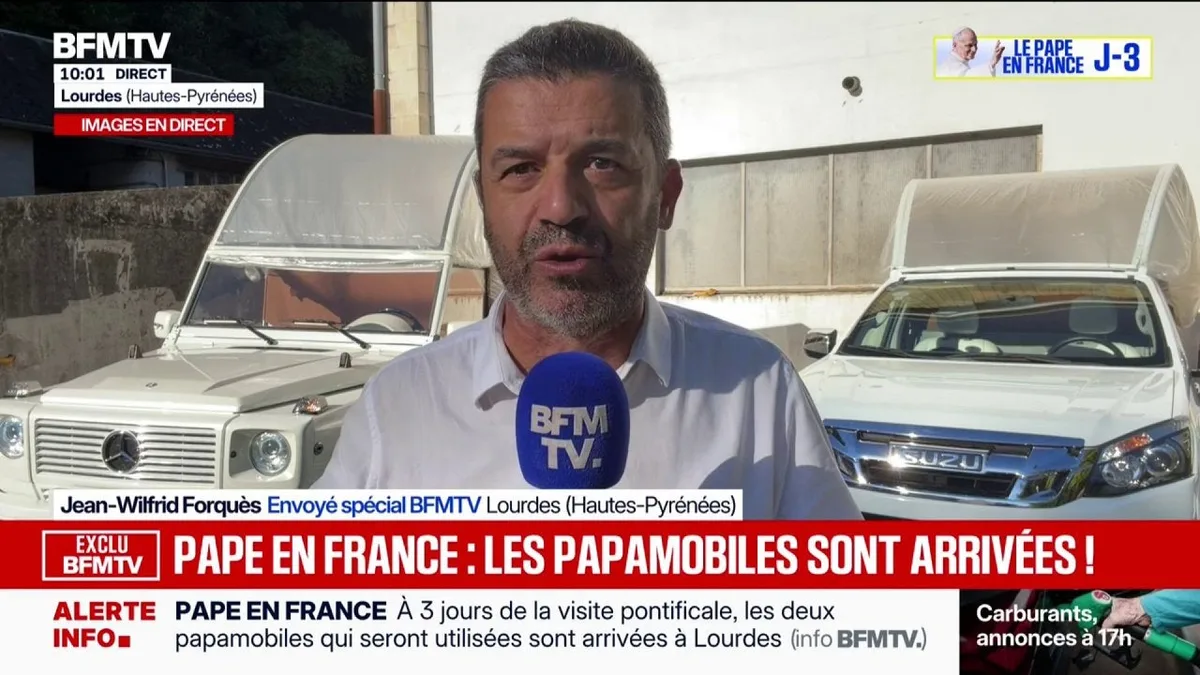 Les deux papamobiles qui seront utilisées pendant la visite du pape en France sont arrivées à Lourdes
