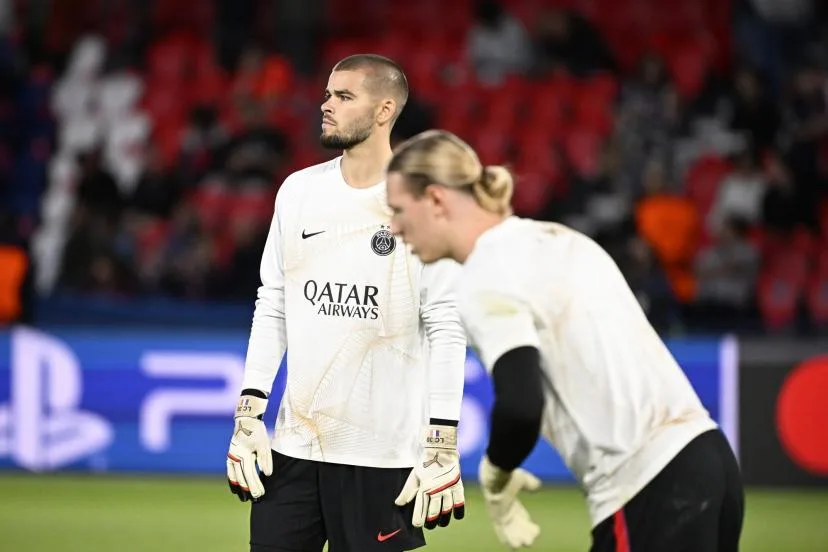 Où en est Lucas Chevalier, qui a souhaité rester au PSG cet été mais qui n'a aucun temps de jeu ?