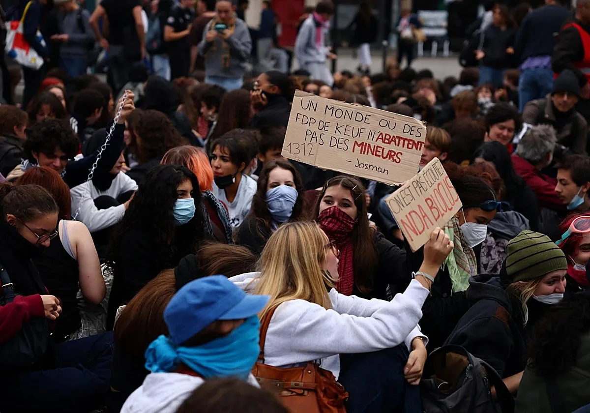 Francia se prepara para la posible vuelta de los chalecos amarillos