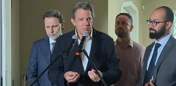 MP pede arquivamento da denúncia de Haddad de que PM seguiu seu motorista