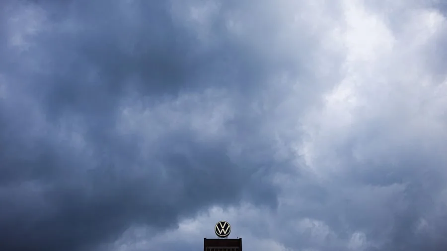 Krise in der Autoindustrie: Volkswagen senkt Gewinnprognose deutlich