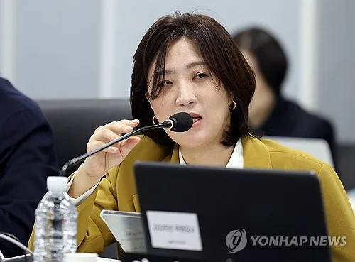 국힘, 李대통령 SNS에 "소통 아닌 지지율 방어용 左 챙기기"