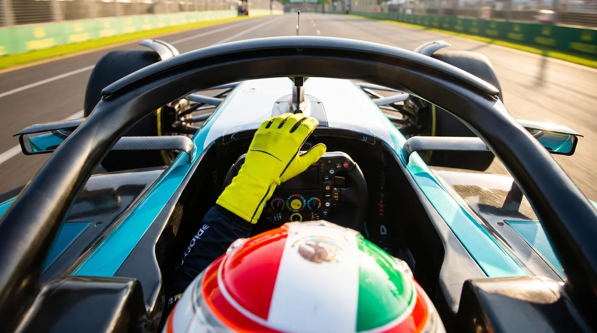 Piloto mexicano queda fuera de la carrera en Madrid: su mensaje causa tristeza