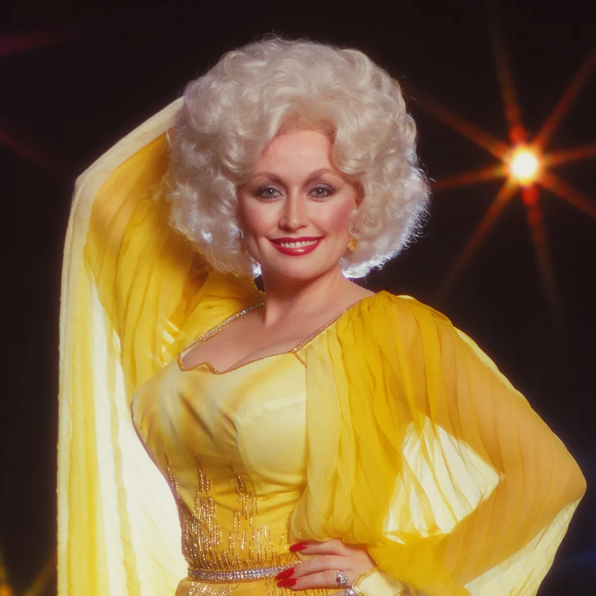 Dolly Parton Outsmarted Every Dumb-Blonde Joke