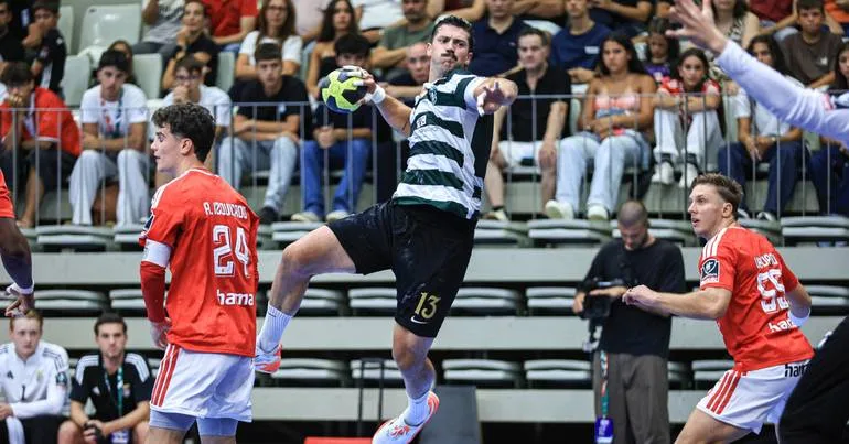Sporting bate Benfica e vence Supertaça de andebol