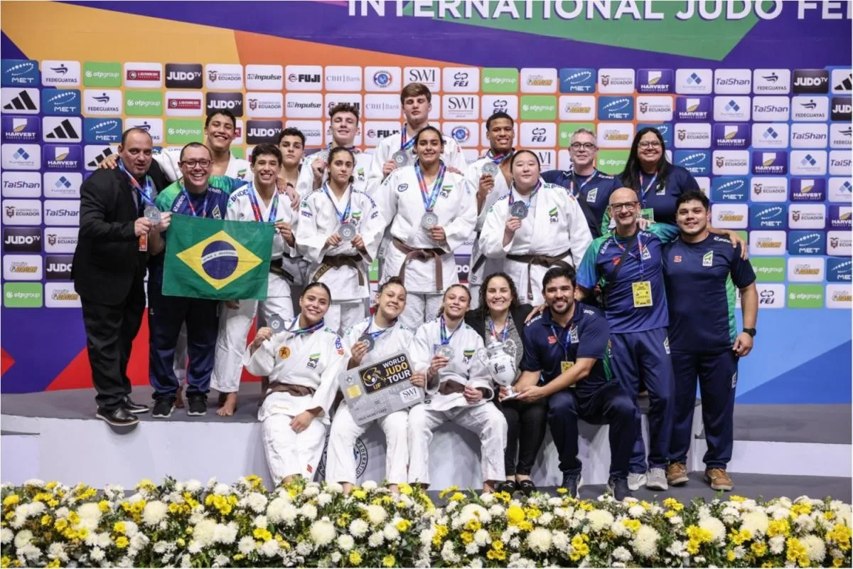 Giovanna Imhof conquista prata por equipes no Mundial de Judô Cadete