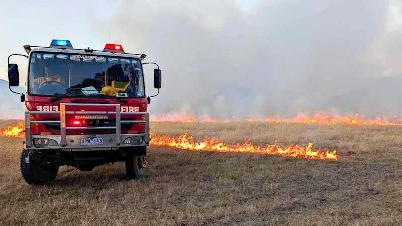 30-year-old fleets and cracking trucks: Why Victoria’s fire services are chasing billions