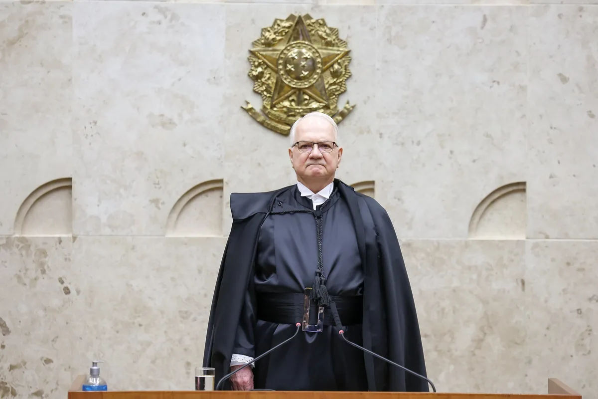 Fachin assume relatoria da discussão sobre suposta relação entre Moraes e Vorcaro e remete à presidência do STF investigações sobre INSS e Master
