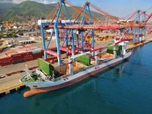 Seniat agiliza procesos del Puerto de La Guaira