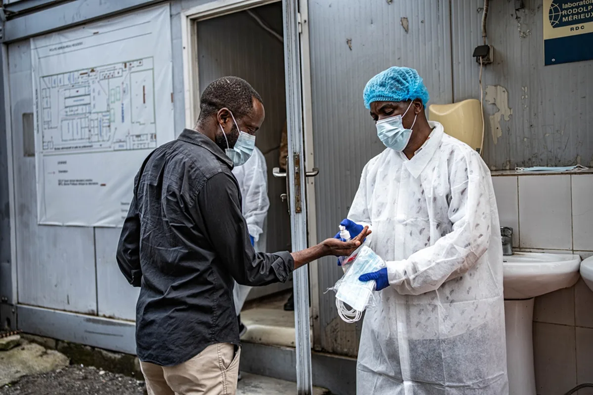 Surto de ebola pode se tornar o mais letal da história, diz OMS