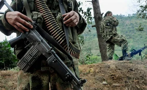 Ataque con dron en Colombia deja un militar muerto y 3 más heridos; lo atribuyen a una disidencia de las FARC
