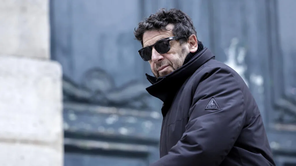 Sous la pression, Patrick Bruel renonce finalement à sa tournée