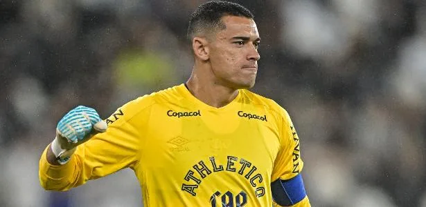 Por que Athletico teve 2 capitães ao mesmo tempo contra Botafogo? Entenda