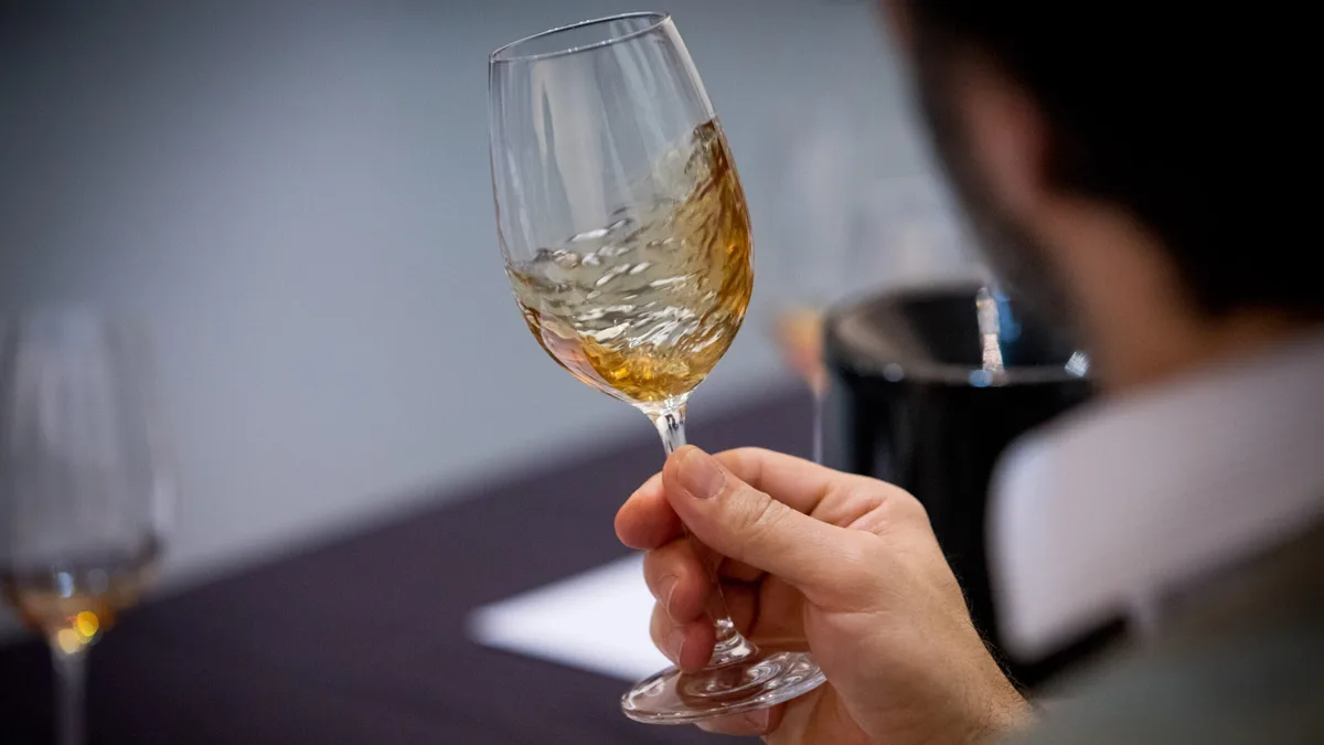 Portugal junta em outubro ‘sommeliers’ de 70 mercados e quer vender em qualidade