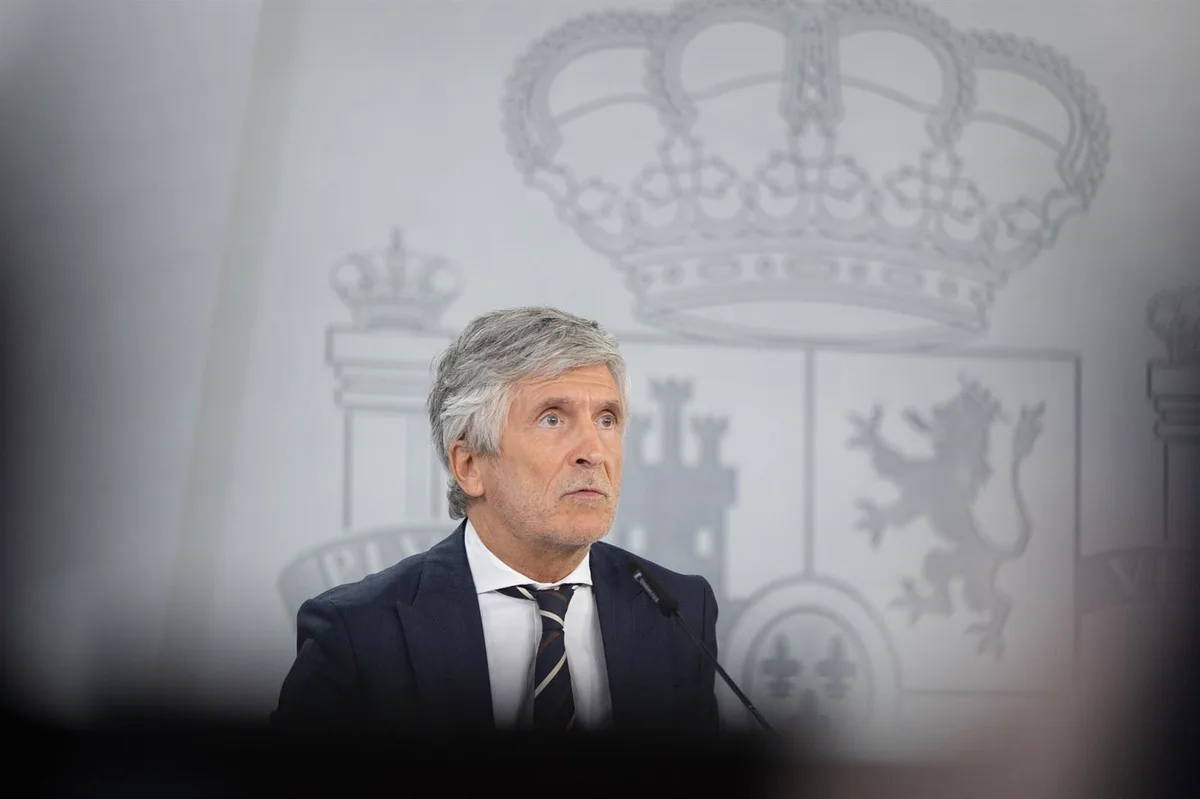 Marlaska reitera que no hubo "ningún informe" del CNI que alertara sobre una entrada masiva de migrantes en Ceuta