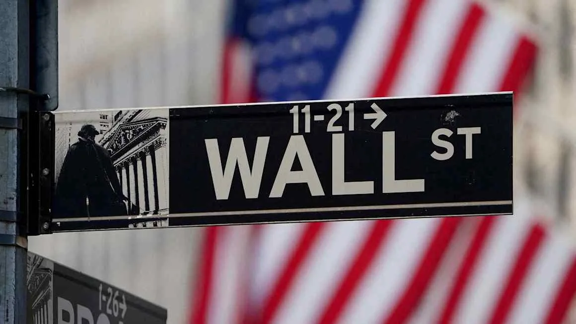 Vanguard and Victory Capital bet on scale as fund industry consolidates