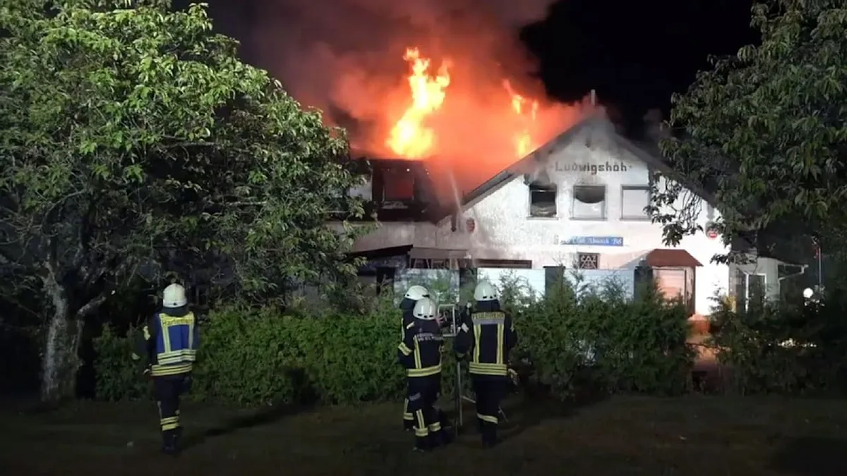 Rheinland-Pfalz - Hier fackelt ein Swingerclub ab
