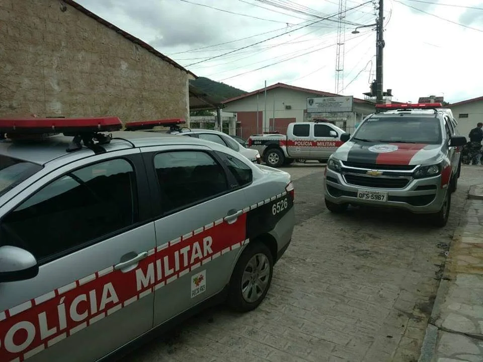 Homem é encontrado morto com marcas de tiros em rua de Guarabira, na PB