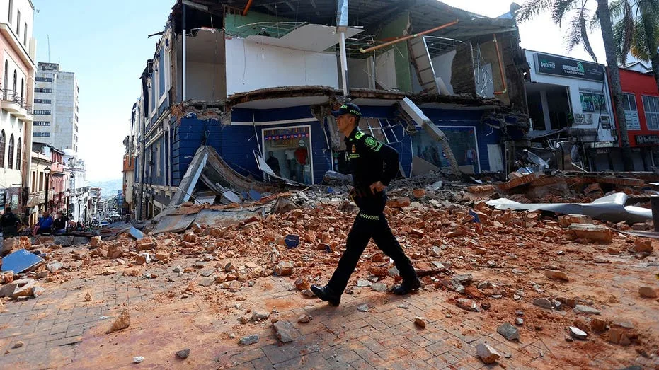 US warns Americans to avoid vacation hot spot amid quake fallout and violent crime