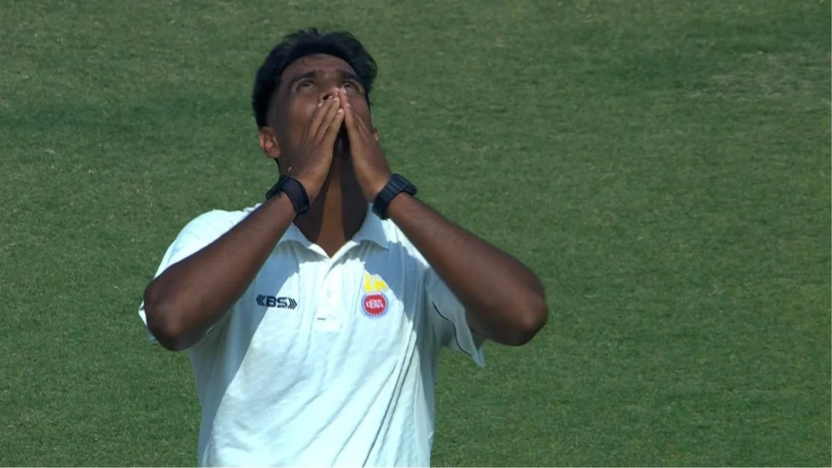 Sangwan inspires North fightback but South remain favourites to reach final