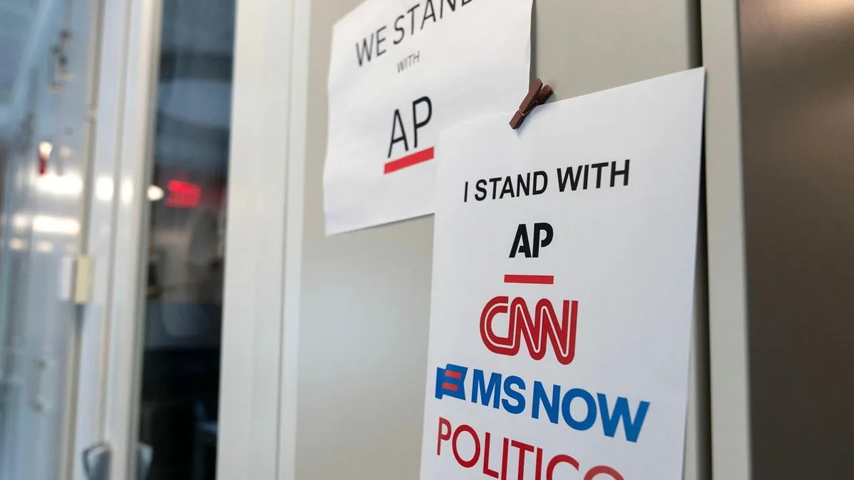 Einstweilige Verfügung: Trump muss verbannte US-Medien wieder ins Weiße Haus lassen