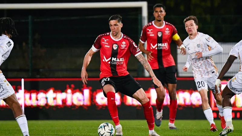 Sochaux-Boulogne: le craquage de Jonas Martin, prêt à en venir aux mains avec un supporter