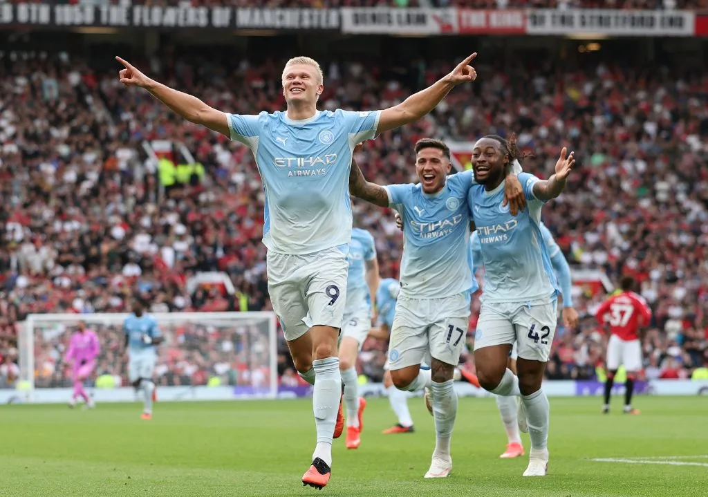 Com um a menos e gol de Haaland, City bate United fora de casa pelo Campeonato Inglês