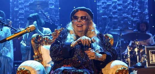 Joni Mitchell hat US-amerikanische Staatsbürgerschaft bekommen