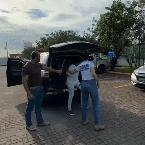 Homem que incendiou casa de ex-companheira enquanto ela trabalhava é preso