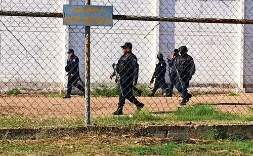 Reportan disparos dentro del penal de Mazatlán; despliegan operativo federal y estatal