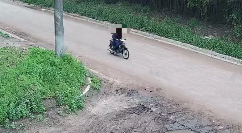 Preso de noche, ladrón de día: cumplía una pena bajo régimen de semidetención y lo arrestaron por el robo de una moto