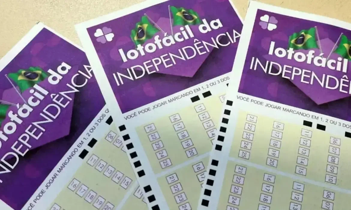 Lotofácil da Independência muda horário do sorteio nesta terça; prêmio é de R$ 300 milhões