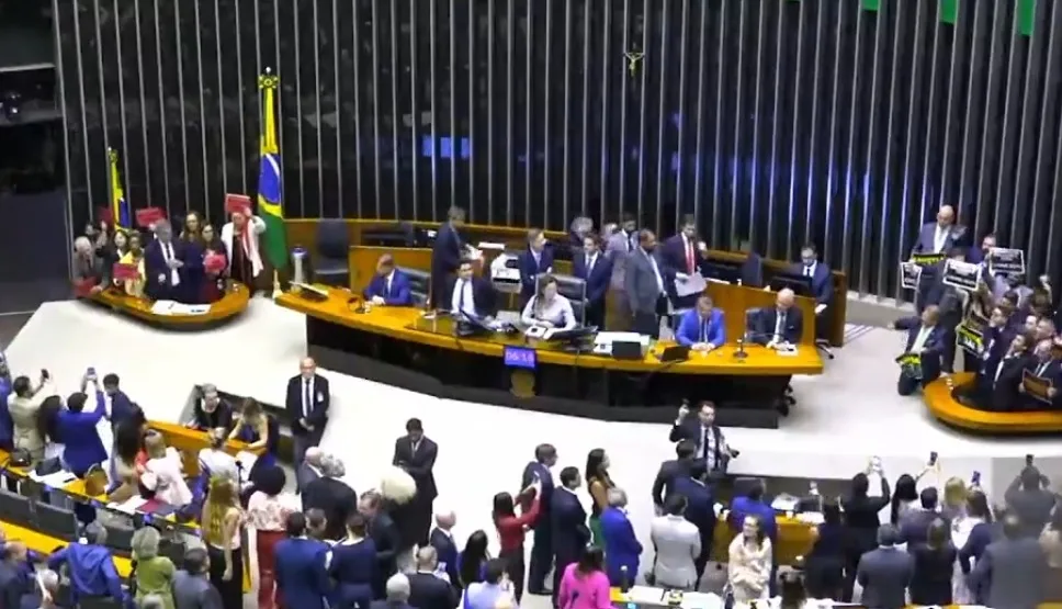 Projeto de Lula que aumenta teto do MEI e perdoa dívidas é aprovado na Câmara