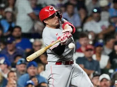 Rookie Sal Stewart homers for the 3rd straight game, helping the Reds beat the Cubs 7-5