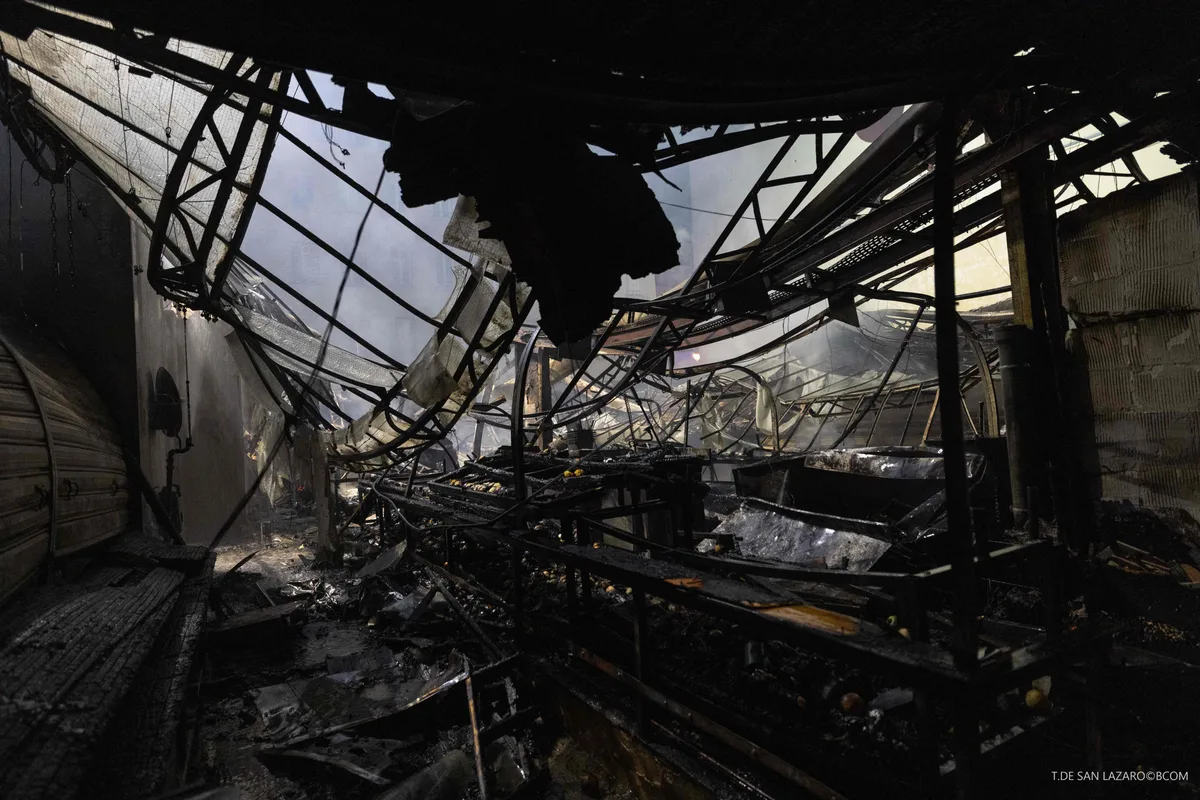 Un incendio destruyó Enfants Rouges, el mercado cubierto más antiguo de París