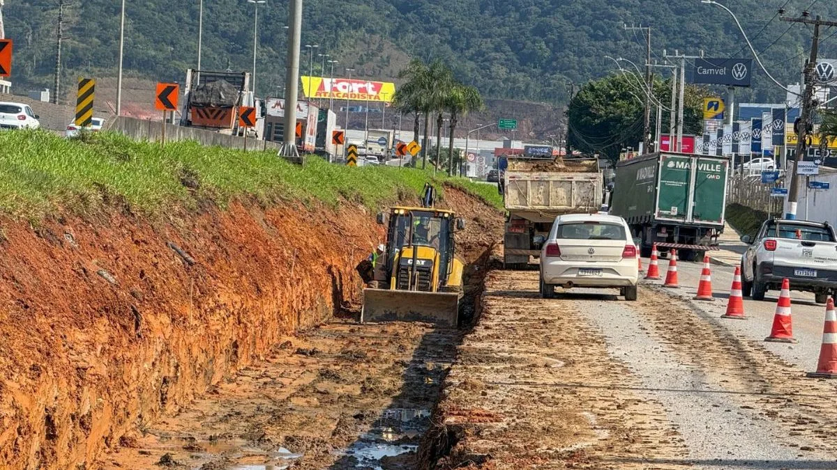 Megaobra de R$ 2,6 milhões que vai mudar completamente o trânsito na BR-101 em trecho de SC entra em nova fase e mudanças avançam