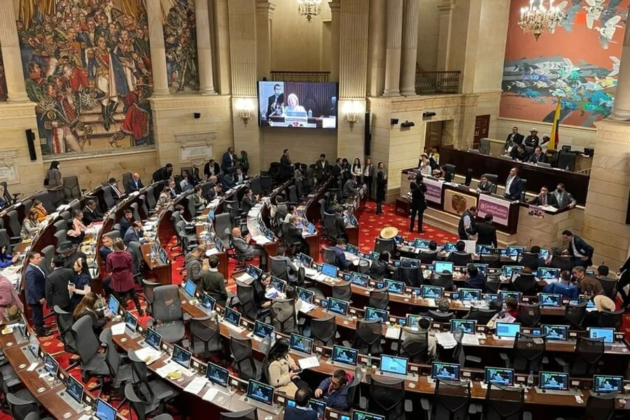 Representantes del Centro Democrático radicaron un proyecto de ley para fusionar las direcciones administrativas del Senado y la Cámara: esta es la millonada que se ahorraría