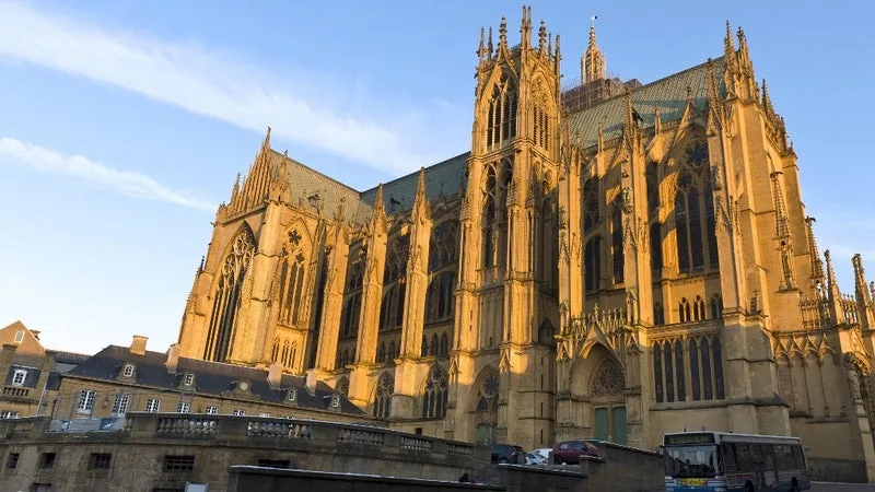 Visite du pape à Metz: la justice autorise la mairie à financer des écrans géants pour diffuser la messe