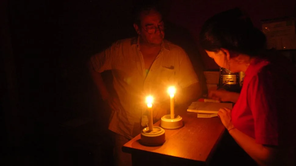 Hasta ocho horas sin electricidad: los cortes programados que exponen la presión sobre la red eléctrica de Honduras