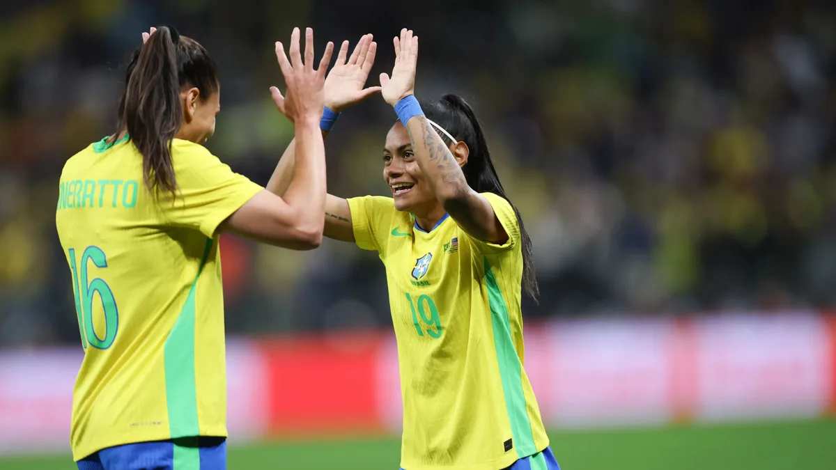Câmara aprova fim de férias obrigatórias na Copa Feminina de 2027