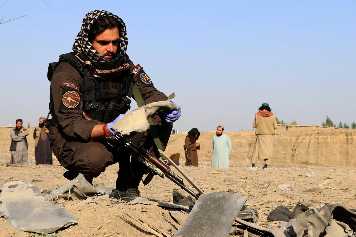 Pakistán bombardeó Afganistán: Kabul denuncia cuatro civiles muertos y los talibanes prometieron responder