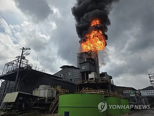 [속보] 천안 공장 화재 현장서 2명 숨진 채 발견…사망 총 3명